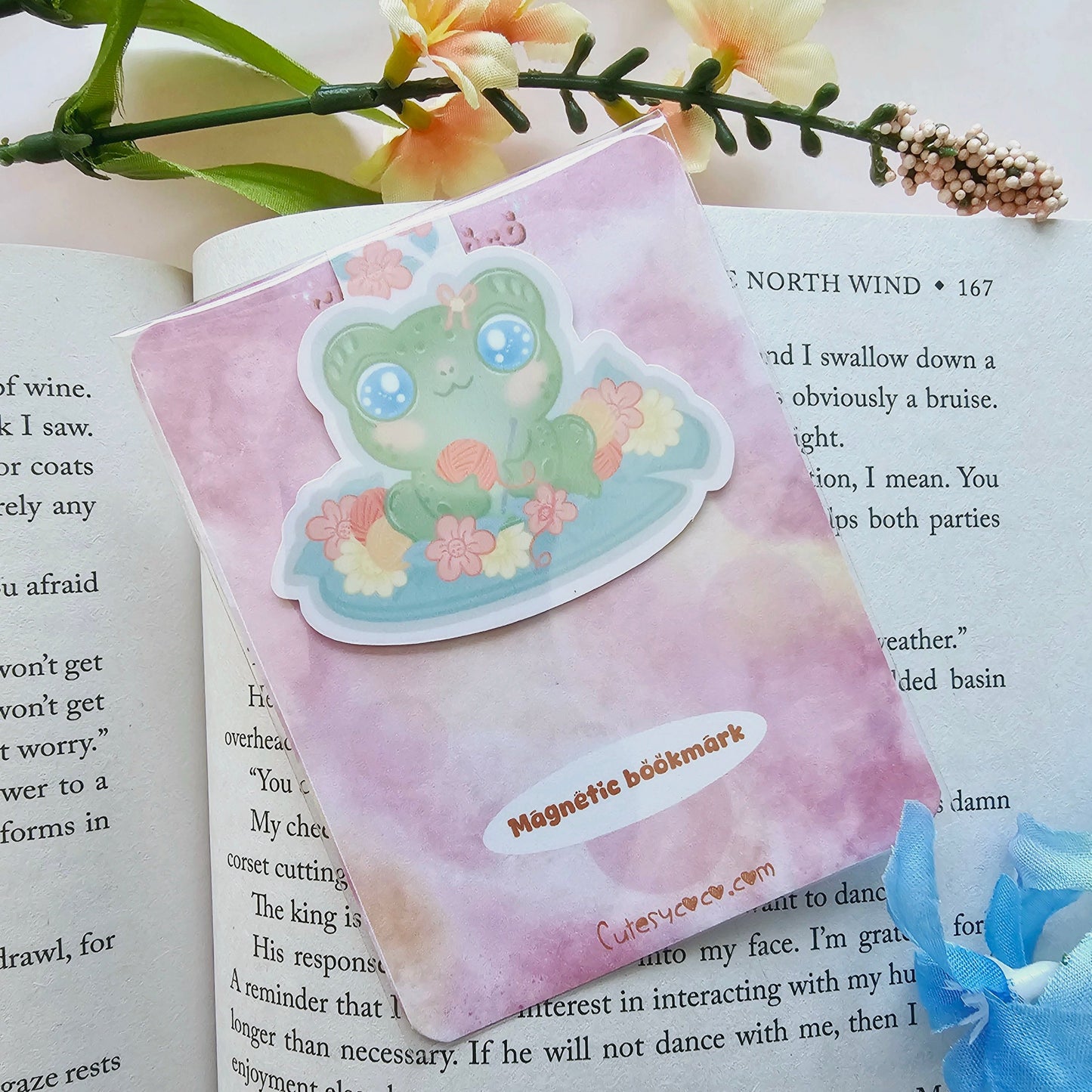 Croshet Froggy Magnetic Bookmark
