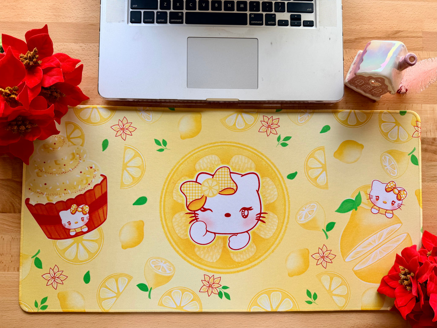 HELLO KITTY LEMON CAKE  DESK PADS