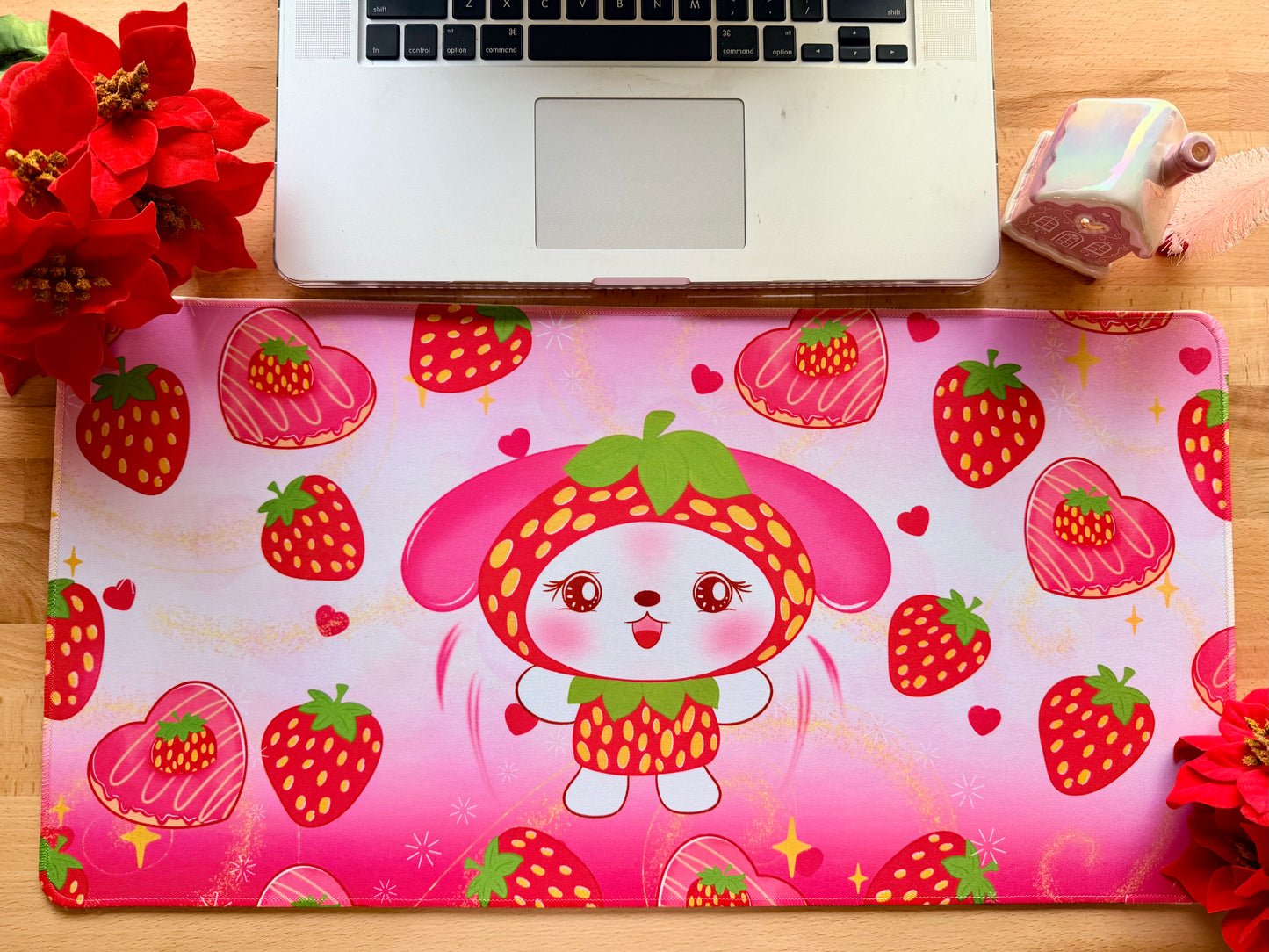 MY MELODY STRAWBERRY DESK PADS